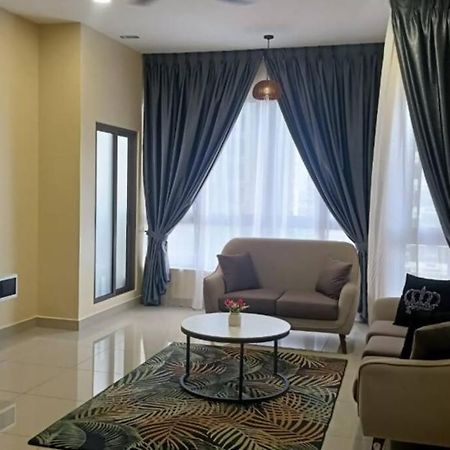 Bali Residence By Beca Inn , Musliim Only Malacca Exterior foto